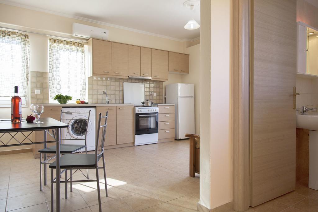 Apolpaina L Apartments Exterior photo